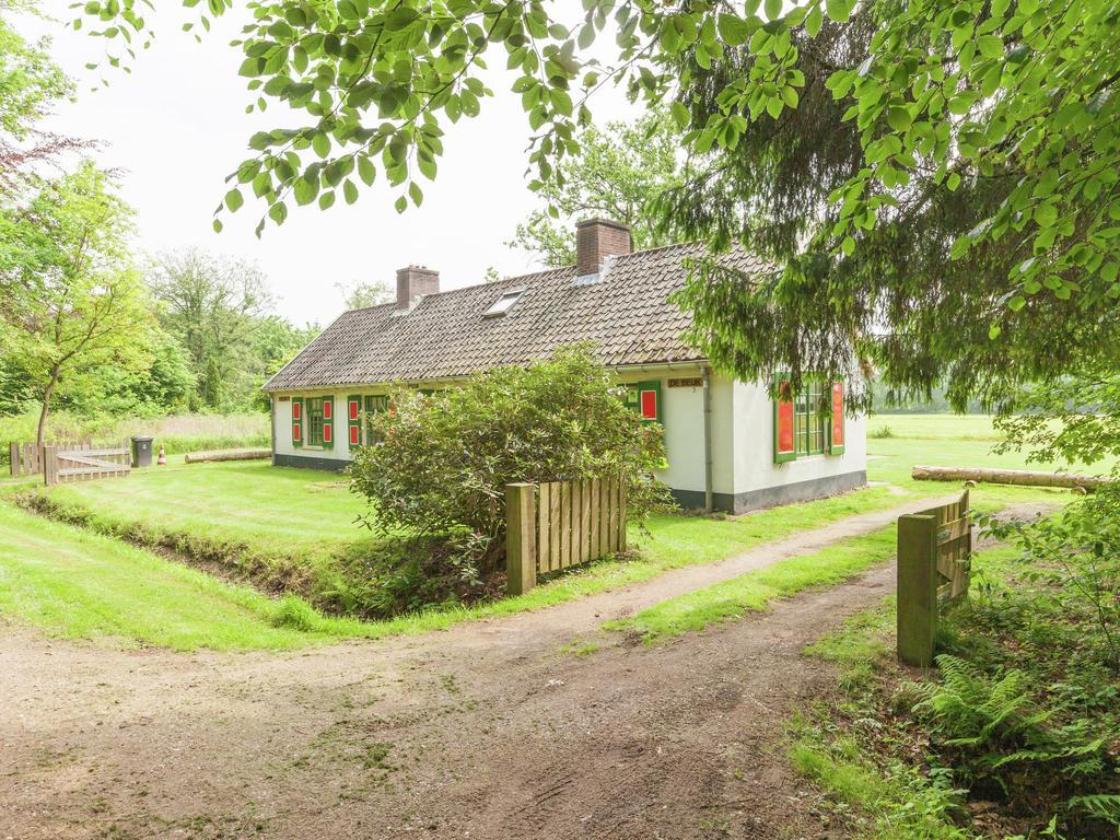 Cozy Holiday Home Near Forest In Baarn Kültér fotó